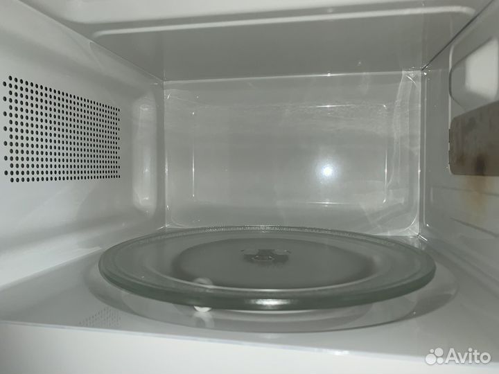 Микроволновая печь Hotpoint Ariston