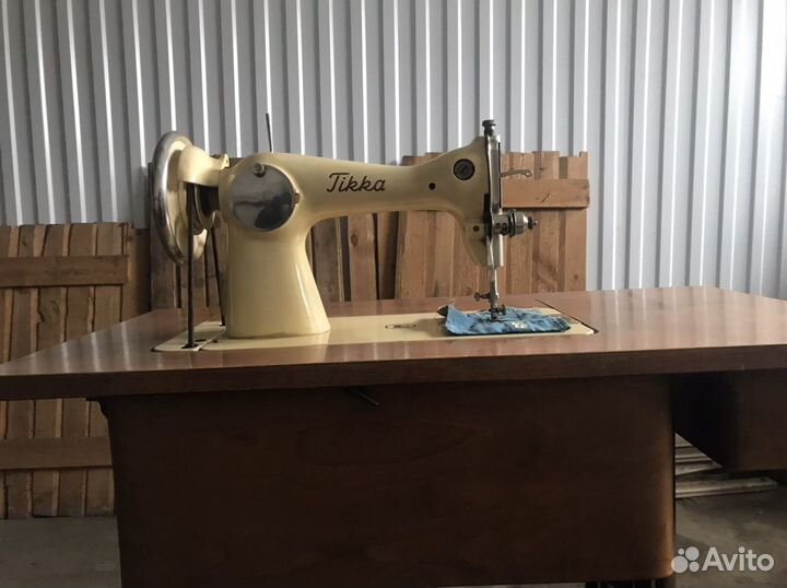 Продаётся Швейная машина Tikkakoski