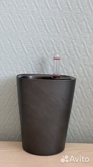 Кашпо с автополивом lechuza