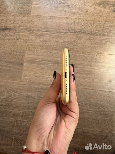 Мобильные телефоны