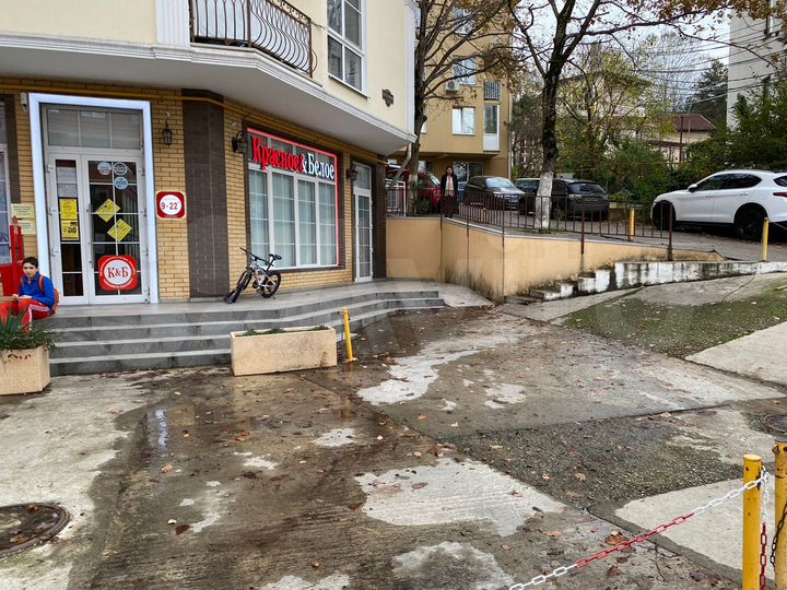 Габ, красное&белое, торговое помещение 110 м2