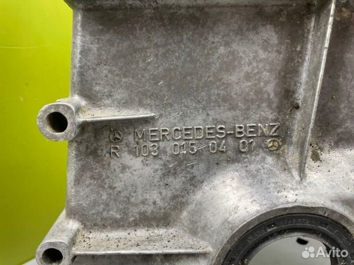 Лобовина двигателя Mercedes S W126 M103 1990