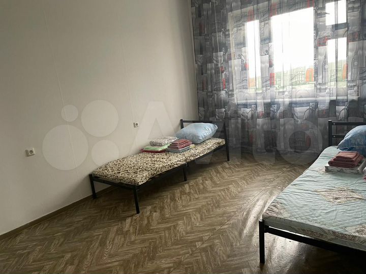 2-к. квартира, 54 м², 8/10 эт.