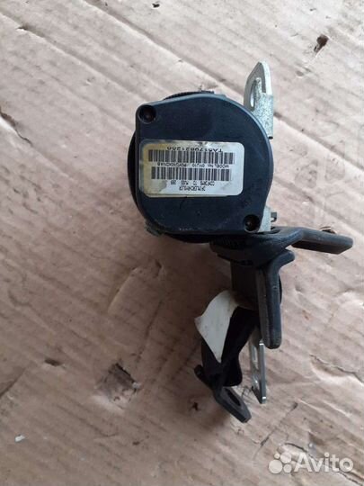 Ремни безопасности задний правый Волга Сайбер