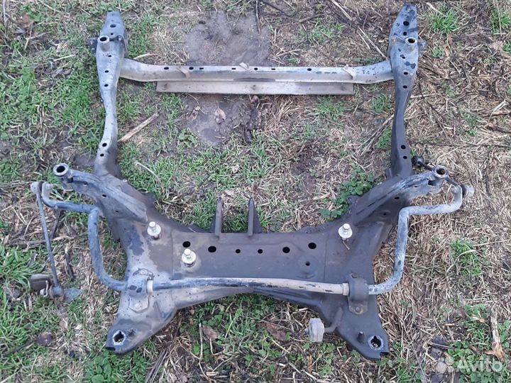 Мазда 3 бм подрамник