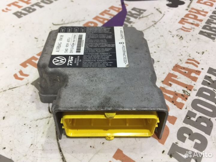 Фольксваген Пассат Блок управления airbag