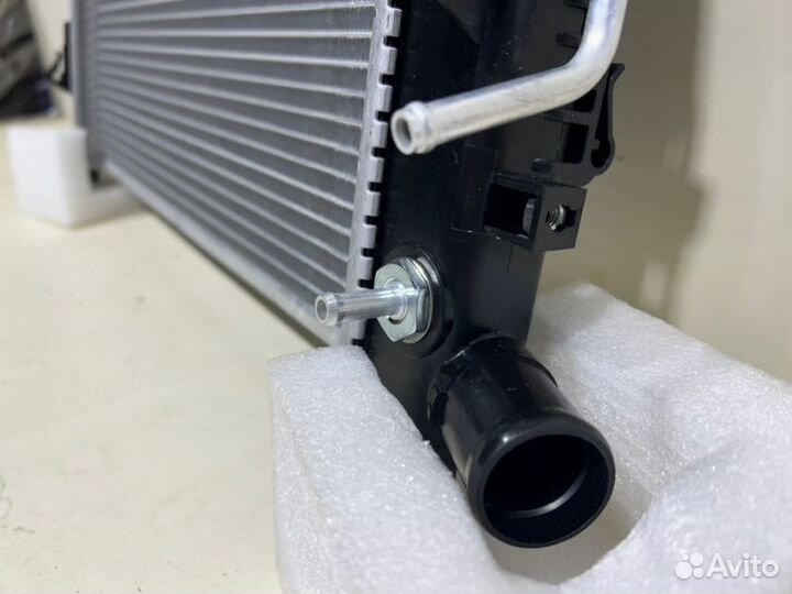 Радиатор охлаждения (АКПП)