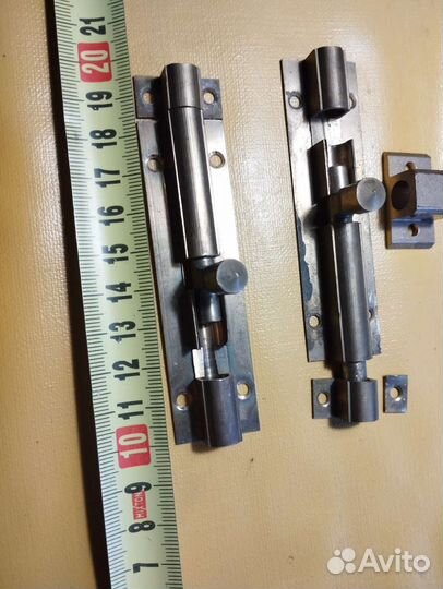 Шпингалеты под 