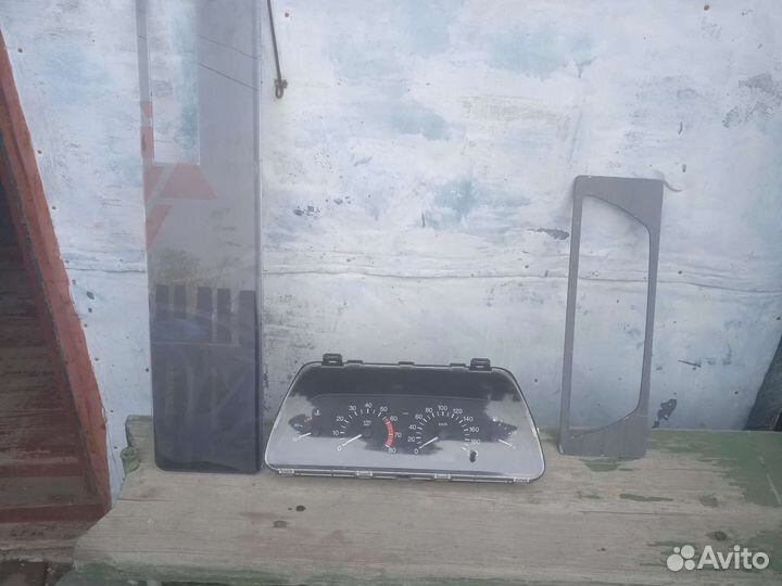 Щиток приборов