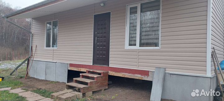 Бригада строителей