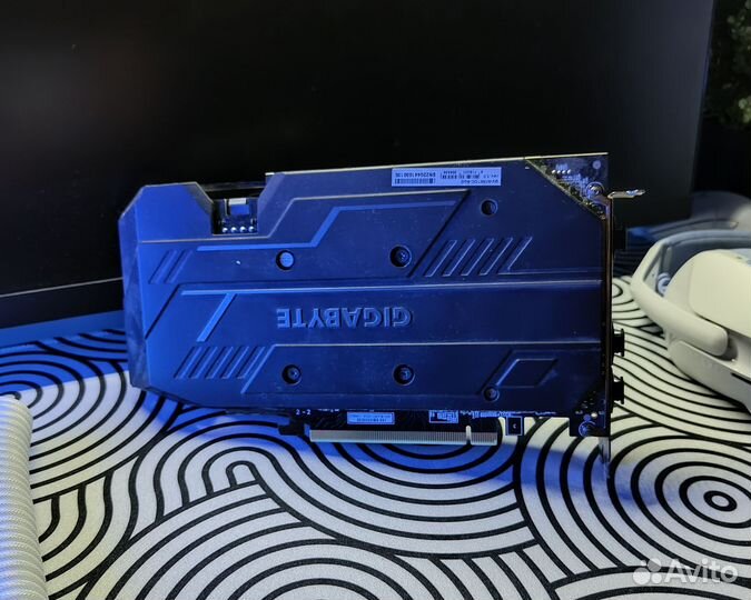 Видеокарта Gtx 1660 ti 6gb от gigabyte