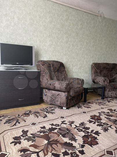 2-к. квартира, 58 м², 2/2 эт.