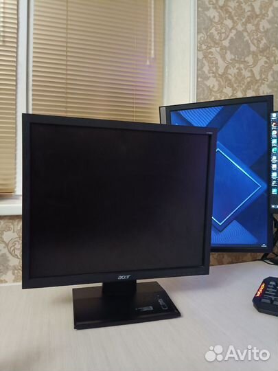 Монитор Acer 19