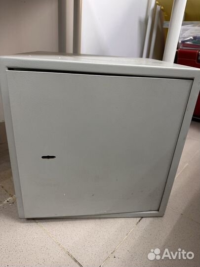 Шкаф металлический сейф бу