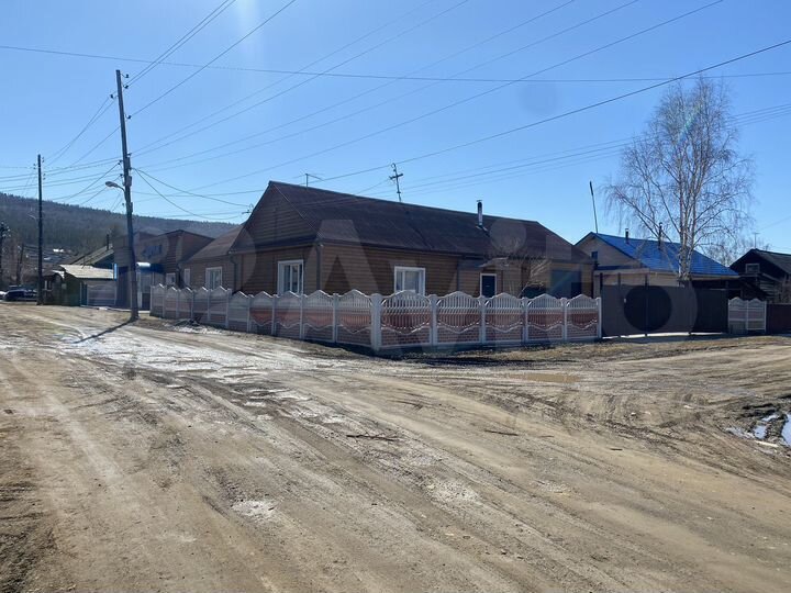 Дом 193 м² на участке 7 сот.