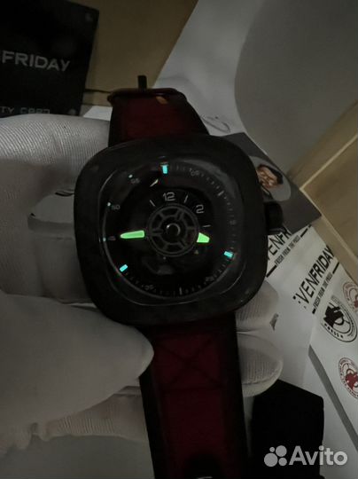 Часы sevenfriday