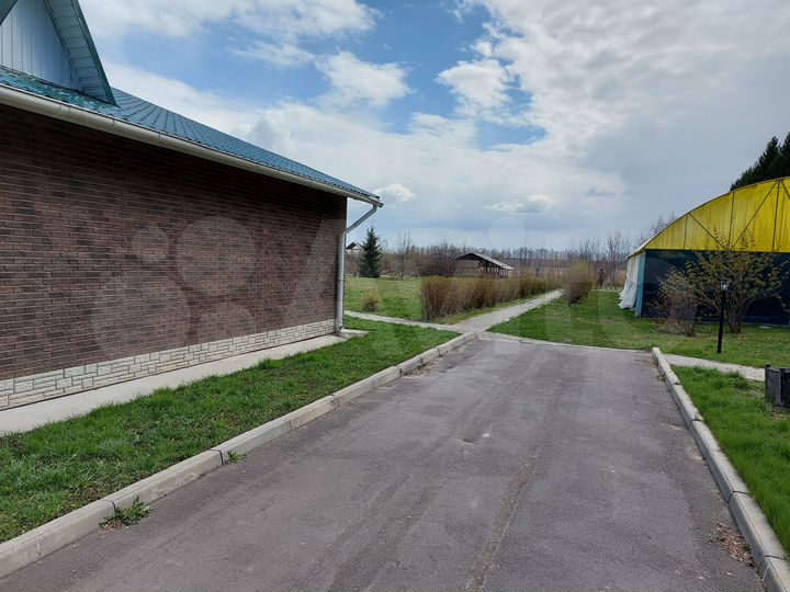 Гостиница, 2100 м²