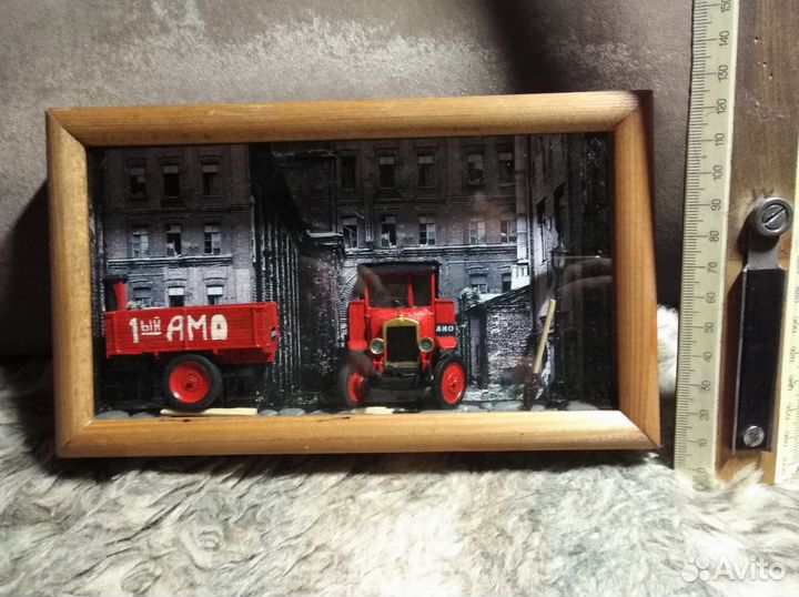 Картина - коллаж выпуск первого автомобиля Амо