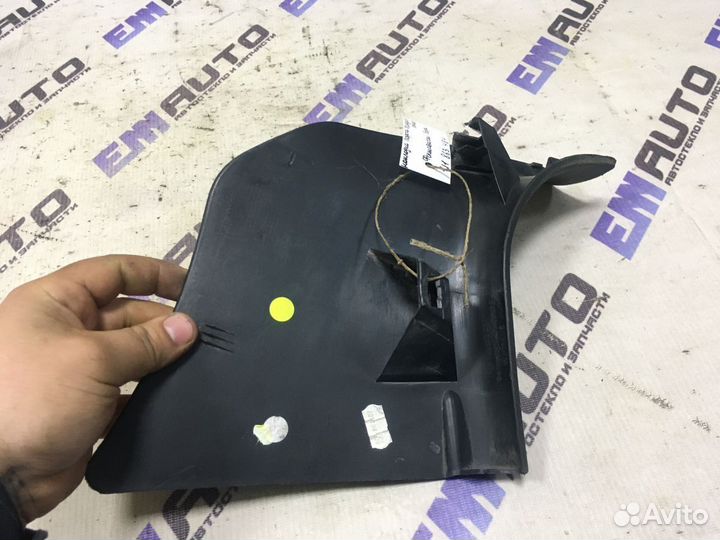 Накладка порога передняя правая Фольксваген Бора