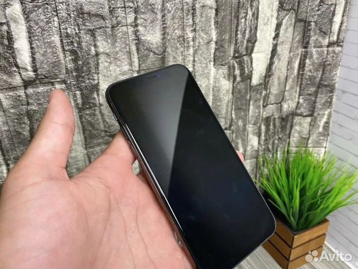 iPhone X, 64 ГБ