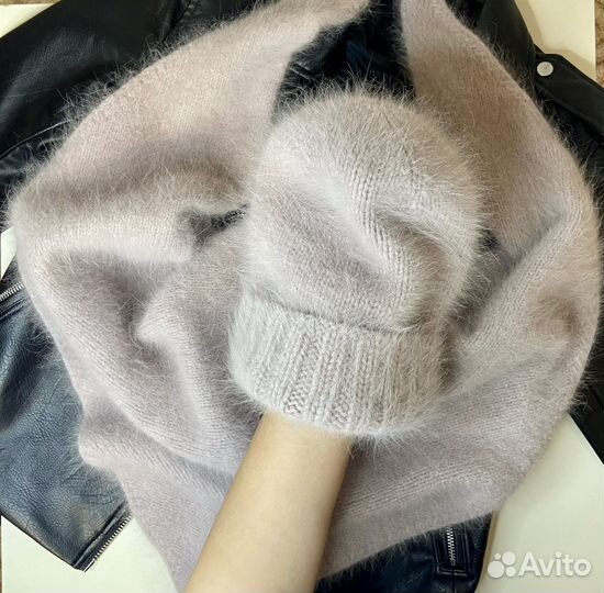 Вязаные шапки, снуды, варежки из ангоры и пуха нор