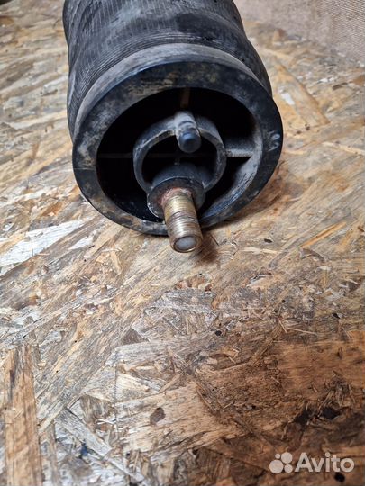 Подушка кабины задняя Renault Magnum