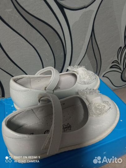 Туфли для девочки 26 размер белые