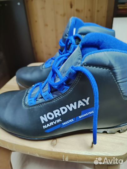 Лыжные ботинки