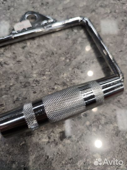 D-образная рукоять для силовых тренажеров