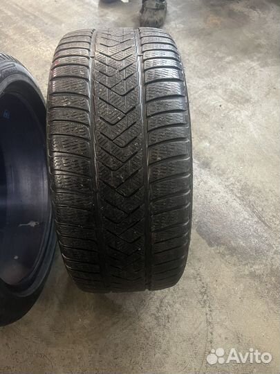 Pirelli Winter Sottozero 3 275/35 R19