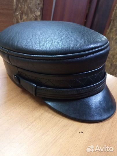 Кепка натуральная кожа