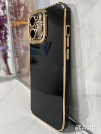 Чехол на iPhone 13 pro новый