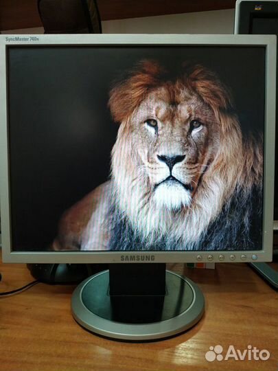 Монитор samsung