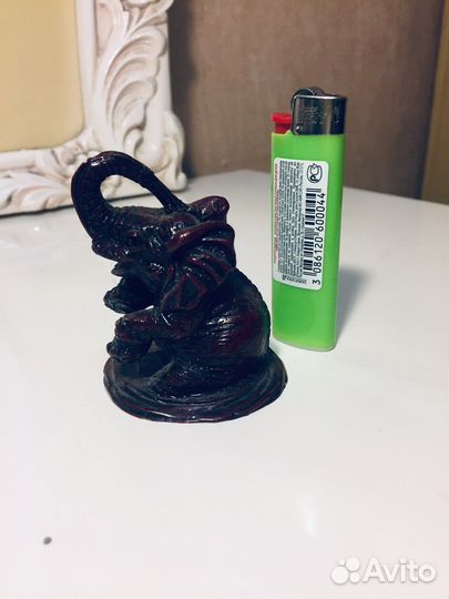 Фигурки слонов