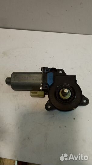 Моторчик стеклоподъемника Ford Fusion