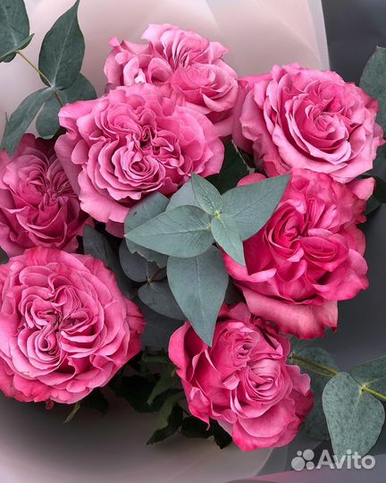 Цветы розы и букеты с доставкой по Сургуту