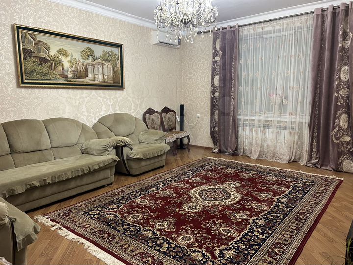 2-к. квартира, 82 м², 3/5 эт.