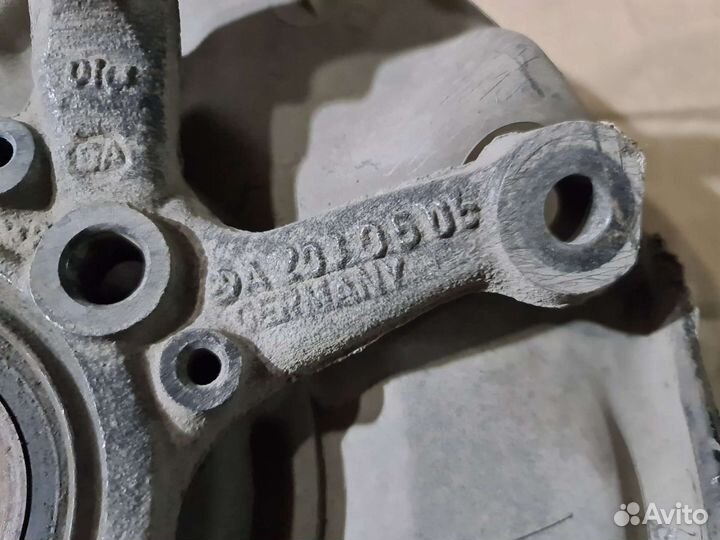 Цапфа задняя левая Mercedes W203