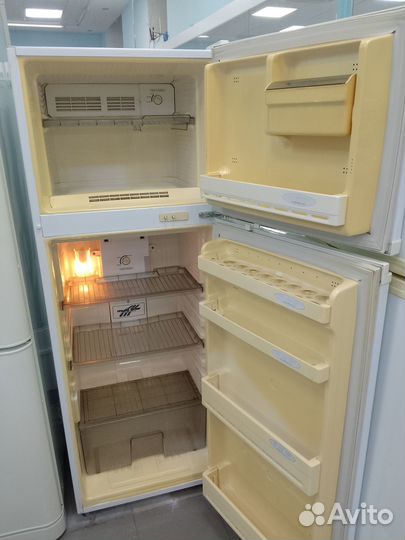 Холодильник бу узкий ноу фрост