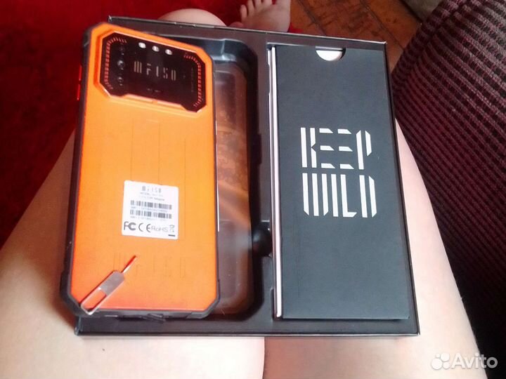 Мобильные телефоны