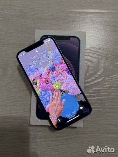 iPhone 12, 64 ГБ