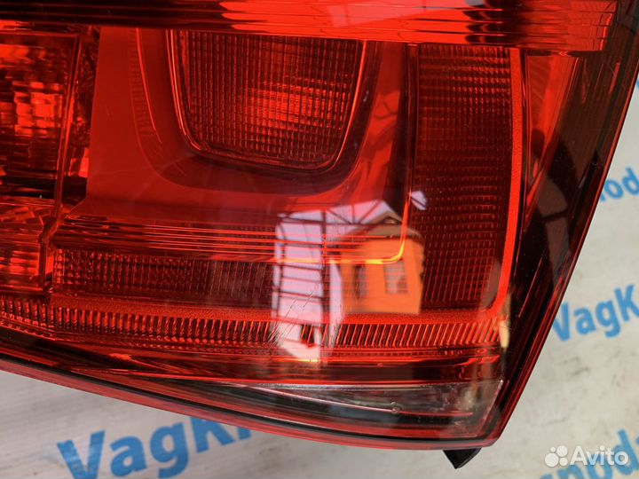 Фонарь задний внутренний правый Volkswagen Golf 7