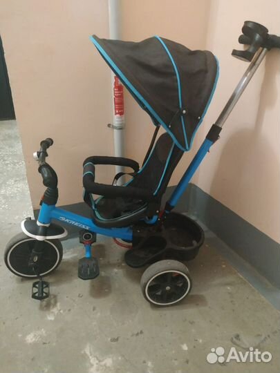 Трехколесный велосипед коляска