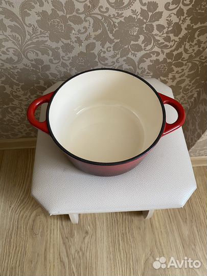 Чугунная кастрюля/утятница