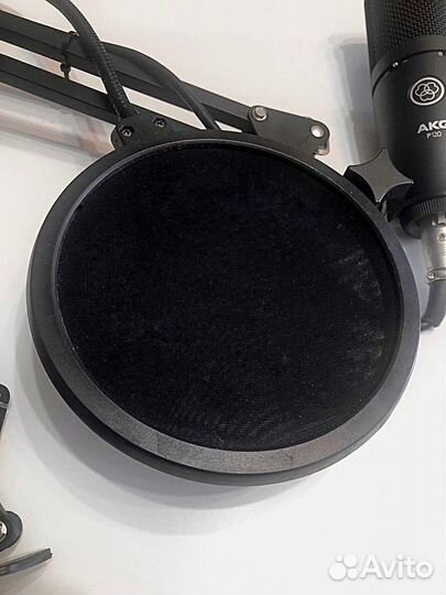 Микрофон Akg p-120