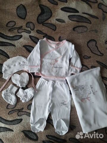 Комплект на выписку для девочки