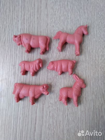 Игрушки фигурки СССР колкий пластик и литая резина