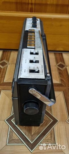 Неисправный магнитофон Philips 22AR510, 1981 год