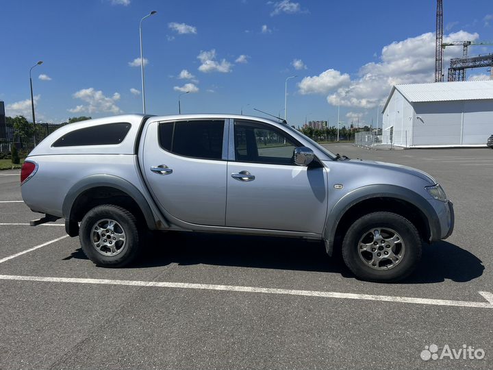 Mitsubishi L200 2.5 AT, 2006, 310 000 км