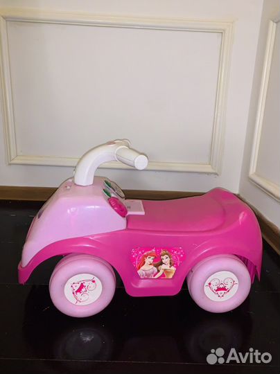 Машинка каталка.Машинка принцесса.Машина Дисней